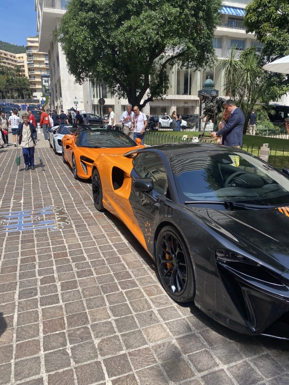 Spotted Thread - Page 140 - Porsche Gallery & Introductions - PFA